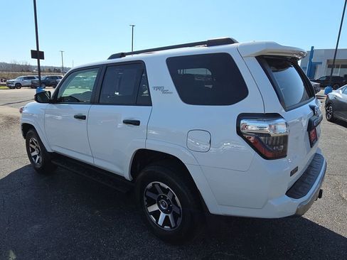 Used 2023 Toyota 4Runner TRD Off-Road image 6