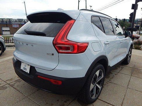 New 2026 Volvo XC40 B5 Plus w/ Protection Package Premier AWD/4WD image 6