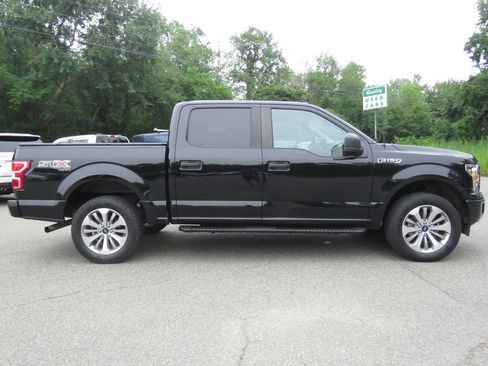 Used 2018 Ford F150 XL w/ Equipment Group 101A Mid AWD/4WD image 4