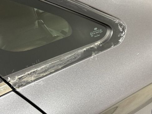 Used 2013 Hyundai Azera FWD image 37