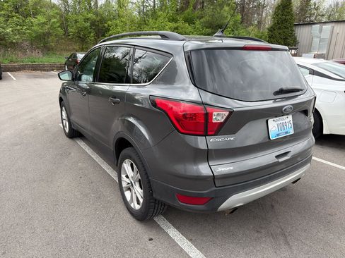 Used 2019 Ford Escape SEL image 7