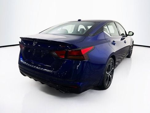Used 2023 Nissan Altima 2.5 SR image 5