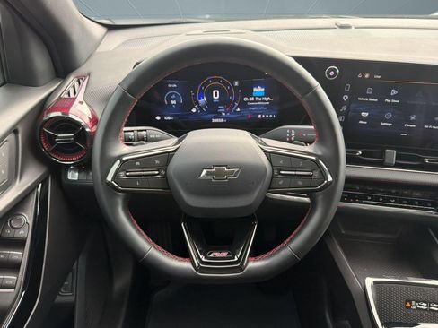 Used 2025 Chevrolet Equinox RS w/ Safety and Technology Package FWD image 31