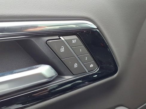 New 2026 Chevrolet Suburban RST w/ RST Capability Package image 5