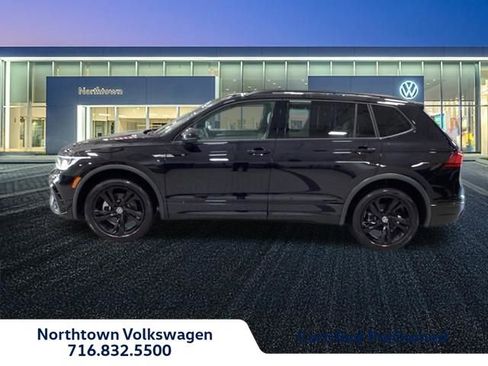 Certified 2023 Volkswagen Tiguan SE R-Line FWD image 3