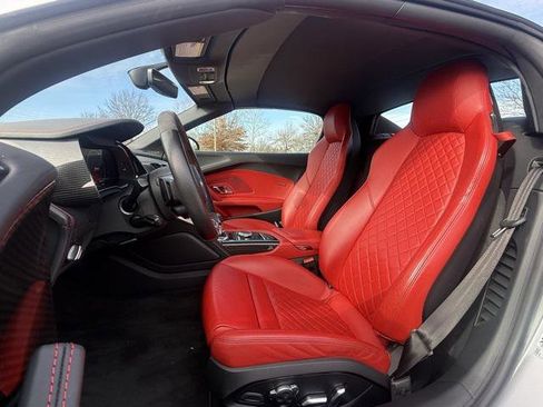 Used 2018 Audi R8 V10 image 11