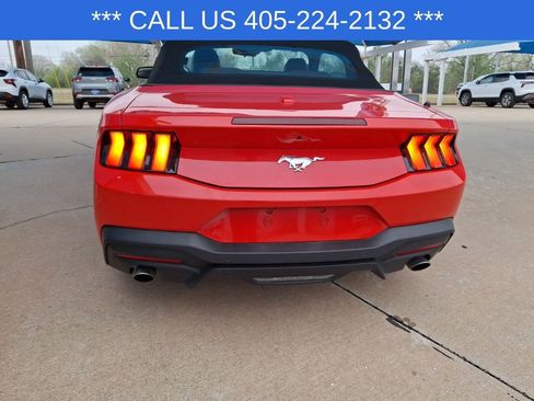 Used 2024 Ford Mustang Convertible image 23