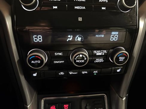 Used 2022 Subaru Ascent Premium w/ Convenience Package AWD/4WD image 22