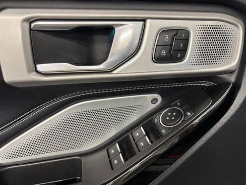 Used 2022 Ford Explorer ST w/ Equipment Group 401A AWD/4WD image 6