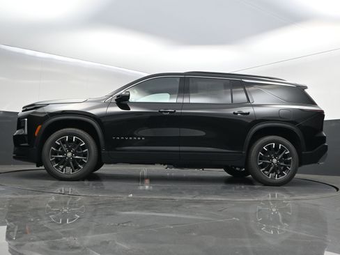 New 2026 Chevrolet Traverse LT w/ Sun and Wheel Package FWD image 43