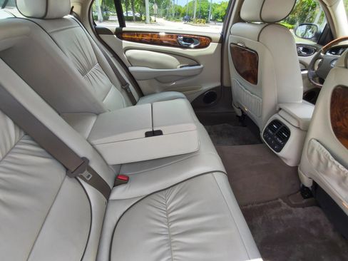 Used 2006 Jaguar XJ Vanden Plas RWD image 16