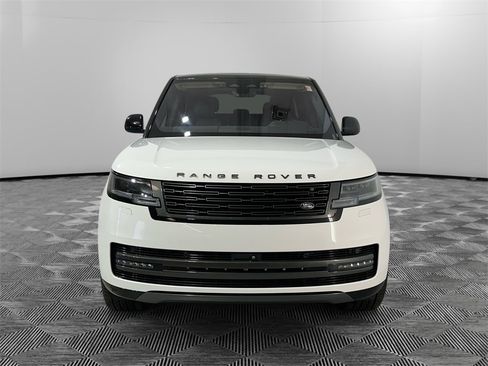 Used 2023 Land Rover Range Rover SE image 8