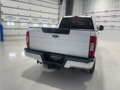 Used 2022 Ford F250 XLT image 4