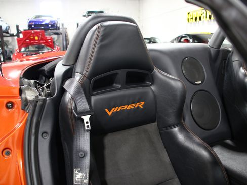 Used 2005 Dodge Viper SRT-10 w/ Copperhead Edition Group RWD image 63