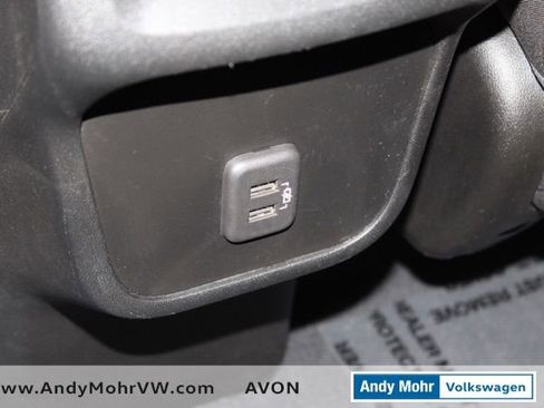 Used 2021 Chevrolet Equinox LT FWD image 24