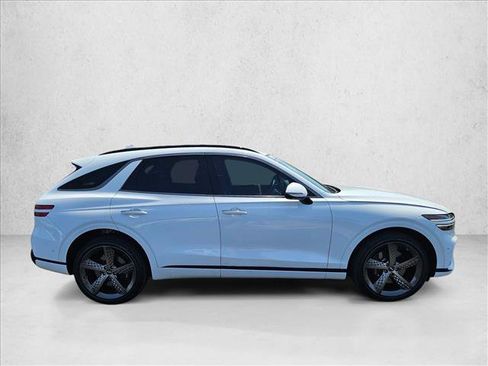 Used 2024 Genesis GV70 3.5T Sport w/ Sport Advanced Package AWD/4WD image 4