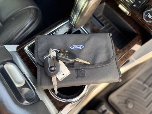Used 2014 Ford F150 Platinum AWD/4WD image 32
