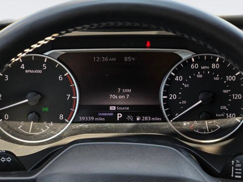 Used 2025 Nissan Rogue SV FWD image 19