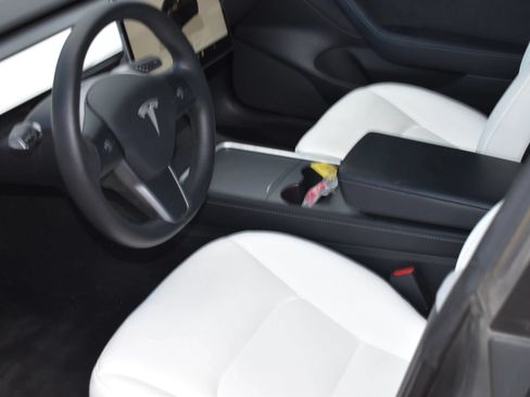 Used 2022 Tesla Model 3 Performance AWD/4WD image 2