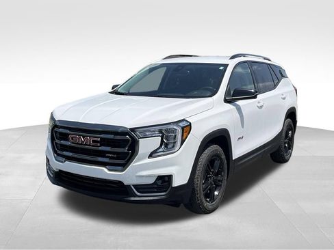 Certified 2024 GMC Terrain AT4 w/ LPO, Floor Liner Package AWD/4WD image 6