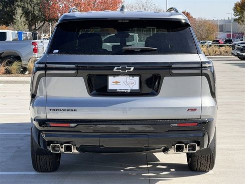New 2026 Chevrolet Traverse RS image 5