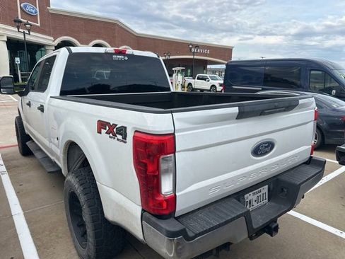 Used 2019 Ford F250 XL w/ STX Appearance Package AWD/4WD image 11
