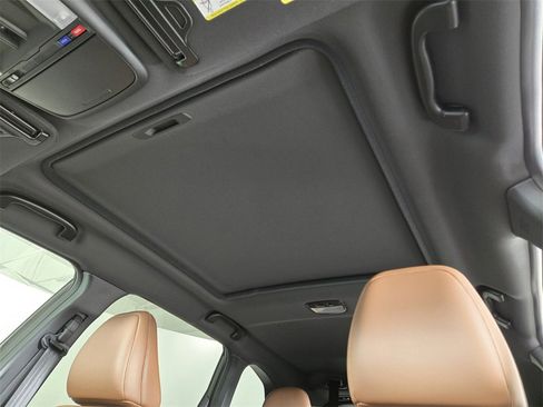 New 2025 Subaru Forester Touring image 9