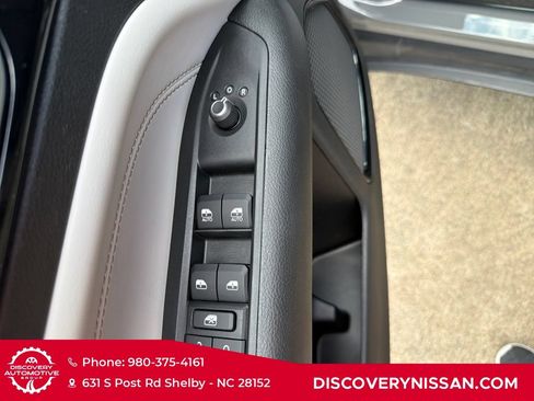 Used 2022 Jeep Compass Limited AWD/4WD image 14