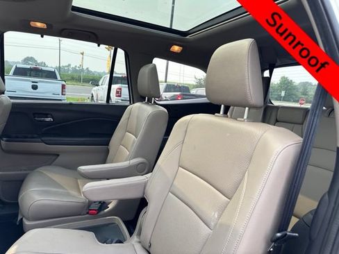 Used 2018 Honda Pilot Elite image 6