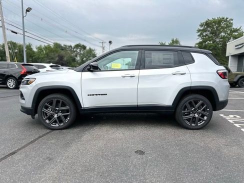 New 2025 Jeep Compass Limited w/ Sun & Sound Group AWD/4WD image 3