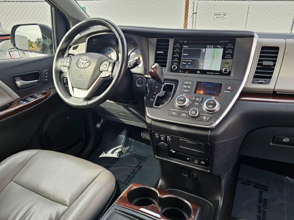 Used 2019 Toyota Sienna Limited Premium AWD/4WD image 11