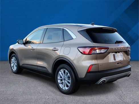 Used 2020 Ford Escape SE image 7