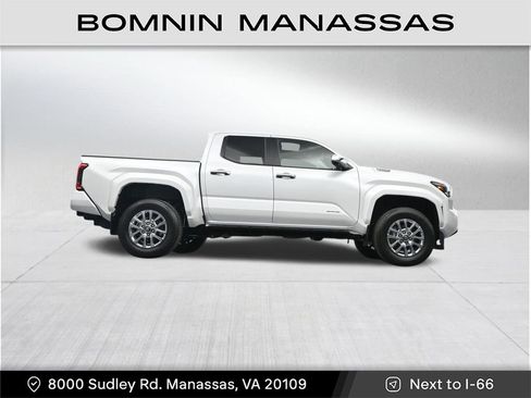 Used 2026 Toyota Tacoma Limited AWD/4WD image 38