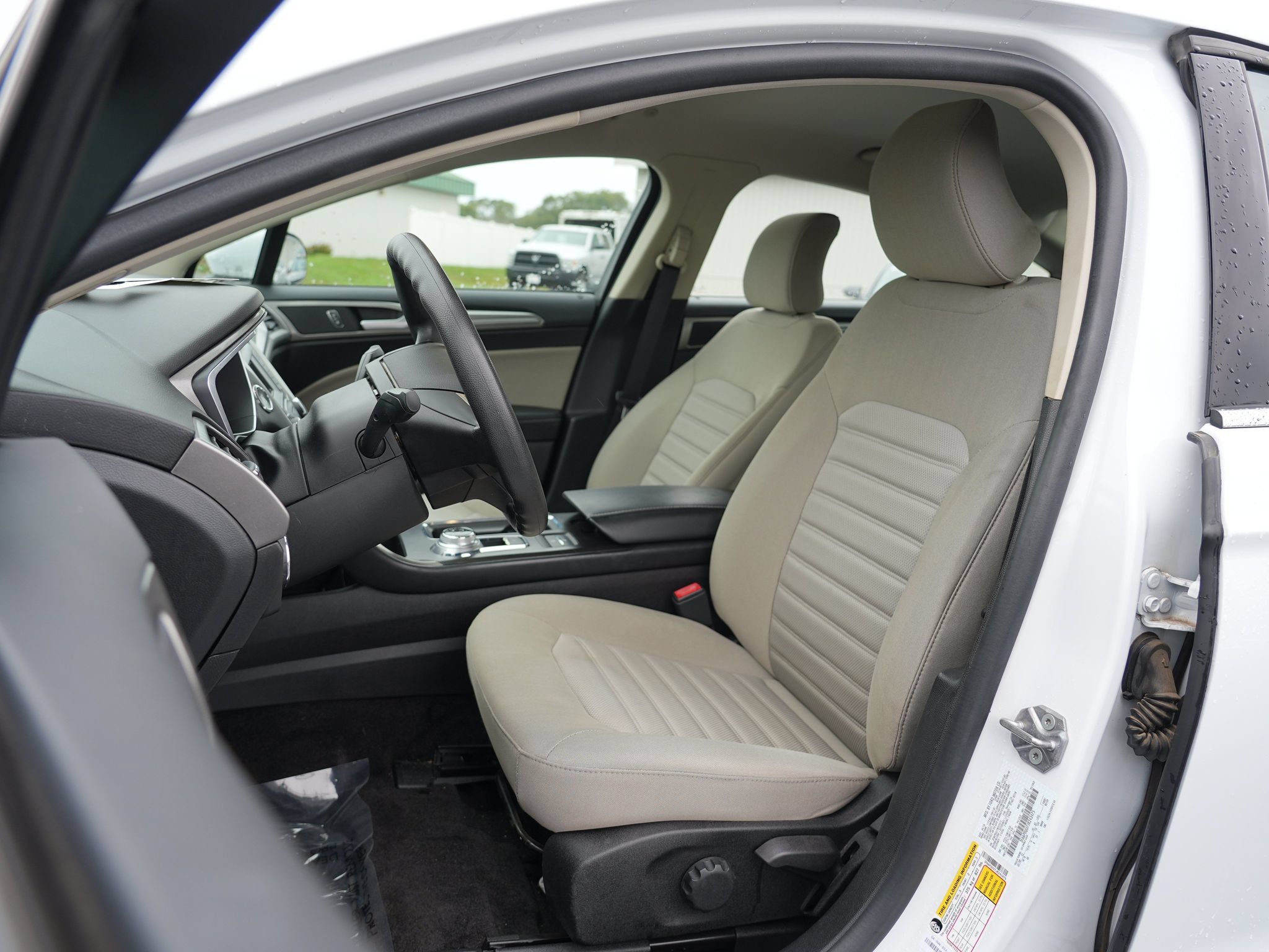 Used 2018 Ford Fusion S FWD image 12