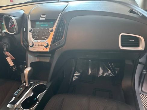 Used 2015 Chevrolet Equinox LS FWD image 24