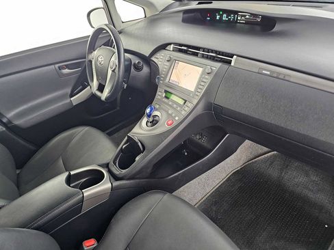 Used 2015 Toyota Prius Prime Advanced FWD image 11