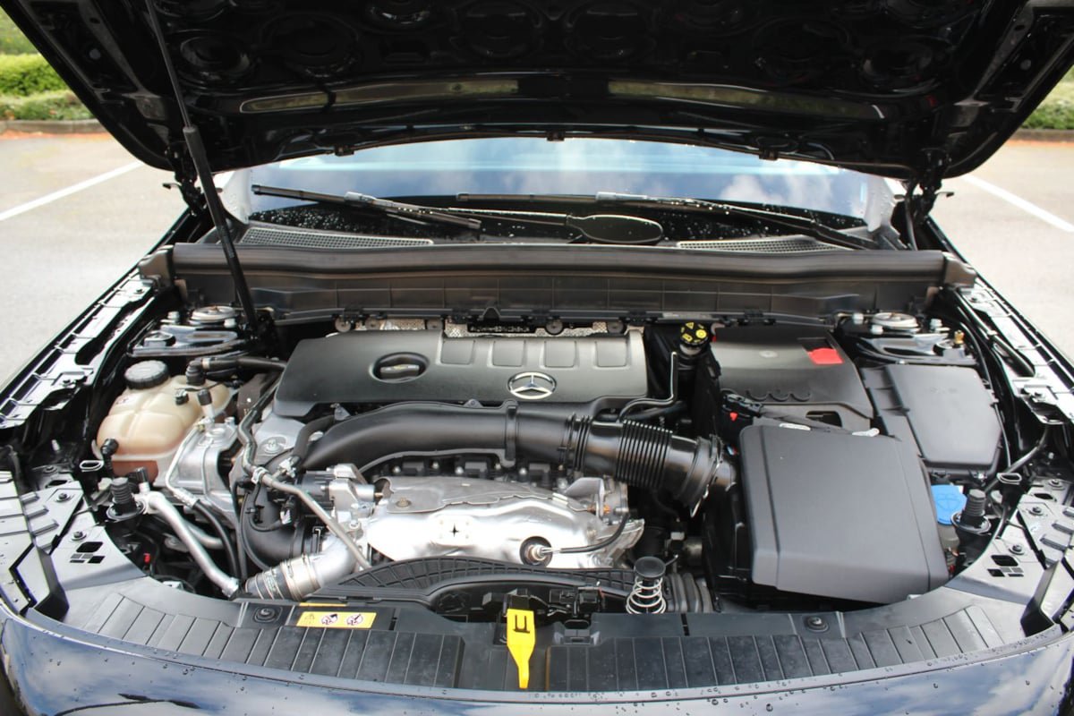 Used 2021 Mercedes-Benz GLB 250 4MATIC image 31