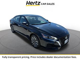 Used 2025 Nissan Altima 2.5 SV FWD video 1