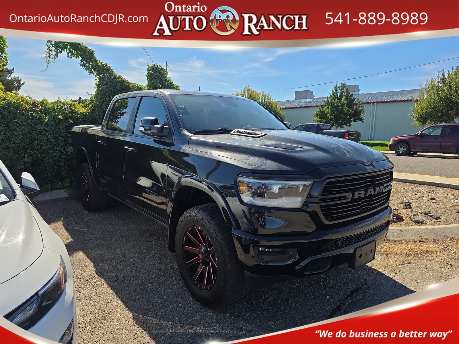 Used 2019 RAM 1500 Laramie AWD/4WD image 1