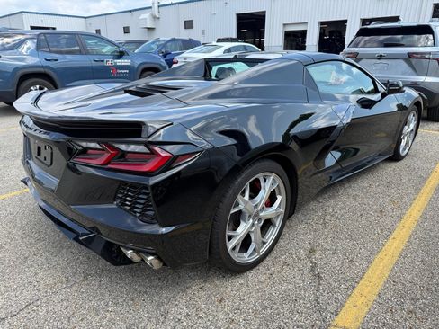Used 2023 Chevrolet Corvette Stingray Preferred Conv w/ Z51 Performance Package RWD image 2