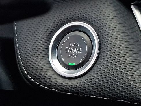 Used 2026 Chevrolet Equinox LT FWD image 19