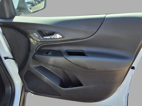 Used 2023 Chevrolet Equinox LT image 11