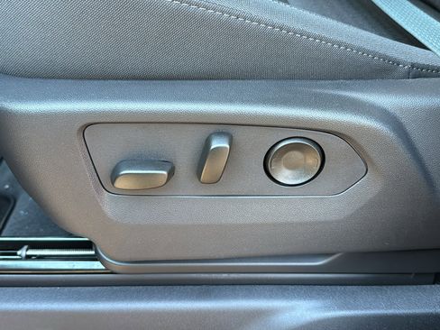 New 2026 GMC Sierra 1500 Elevation image 9