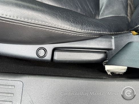 Used 2006 MAZDA MX-5 Miata Grand Touring w/ Premium Pkg image 16