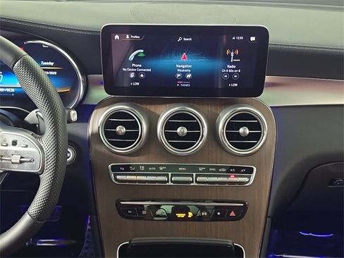 Certified 2022 Mercedes-Benz GLC 43 AMG 4MATIC image 18