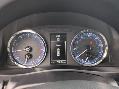 Used 2019 Toyota Corolla XSE image 15