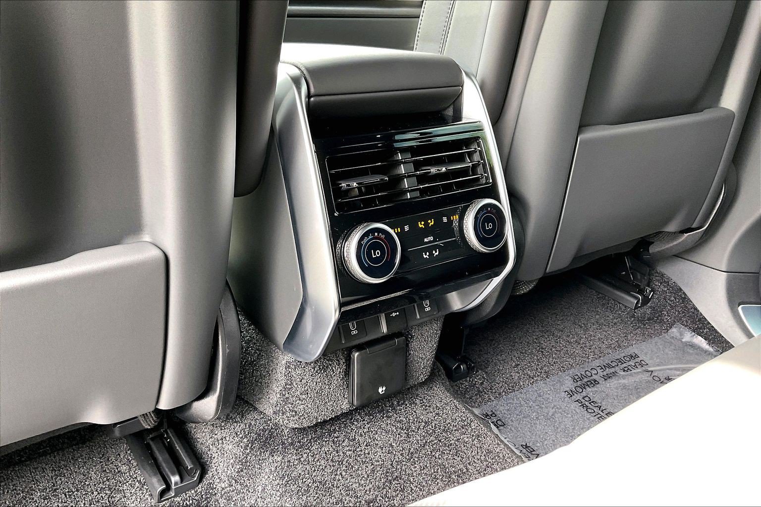 New 2027 Land Rover Range Rover SE AWD/4WD image 25