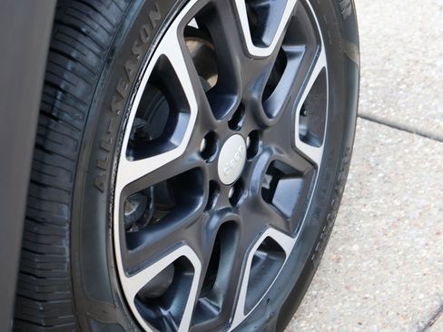 Used 2022 Jeep Compass Latitude w/ Convenience Group image 40