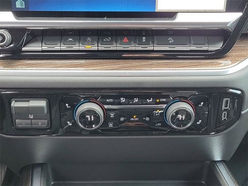 New 2026 Chevrolet Silverado 1500 LT Trail Boss w/ Convenience Package II image 6