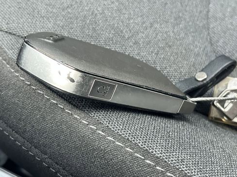 Used 2025 Kia K4 LXS image 25